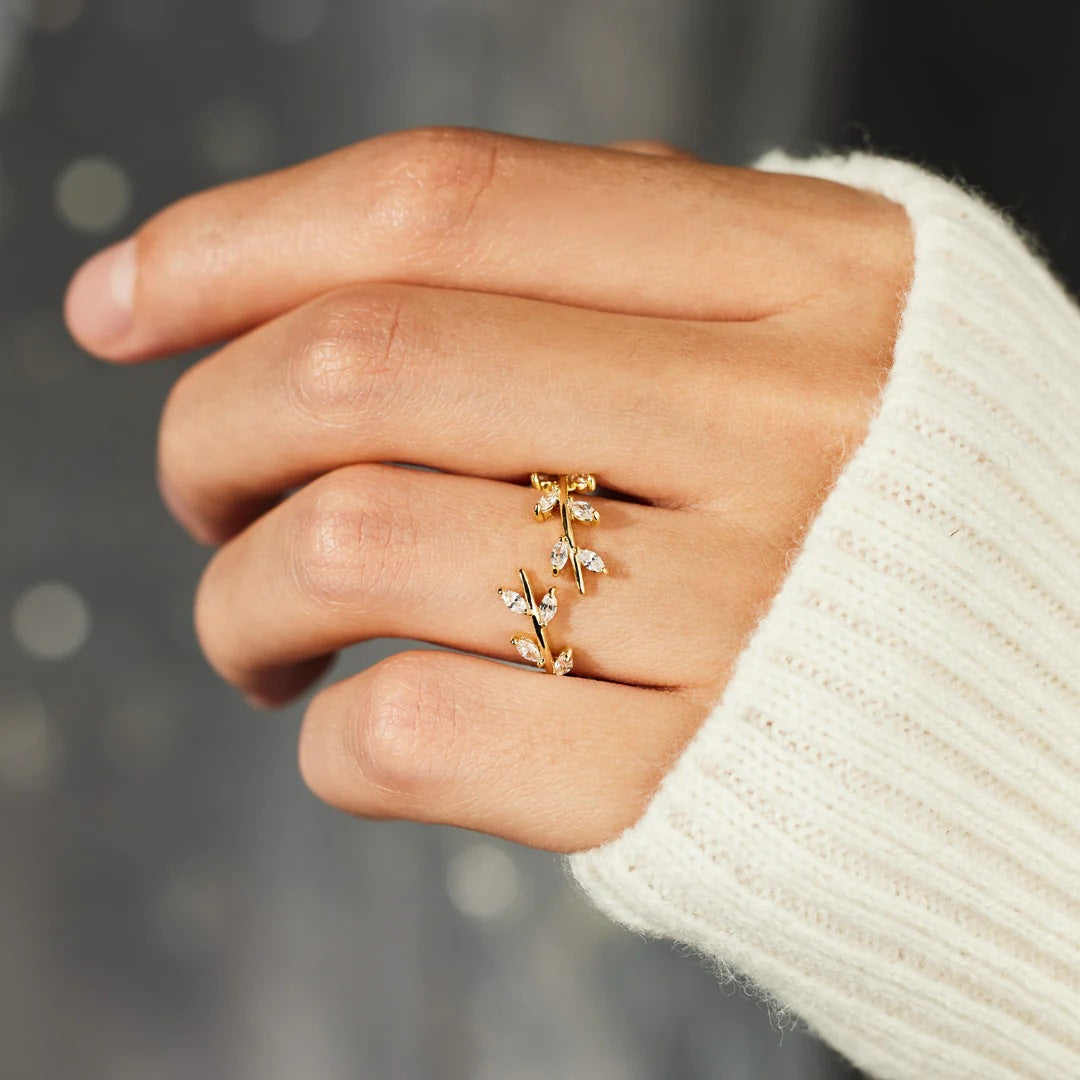 BE-LEAF IN YOURSELF - SPARKLING BRANCH RING