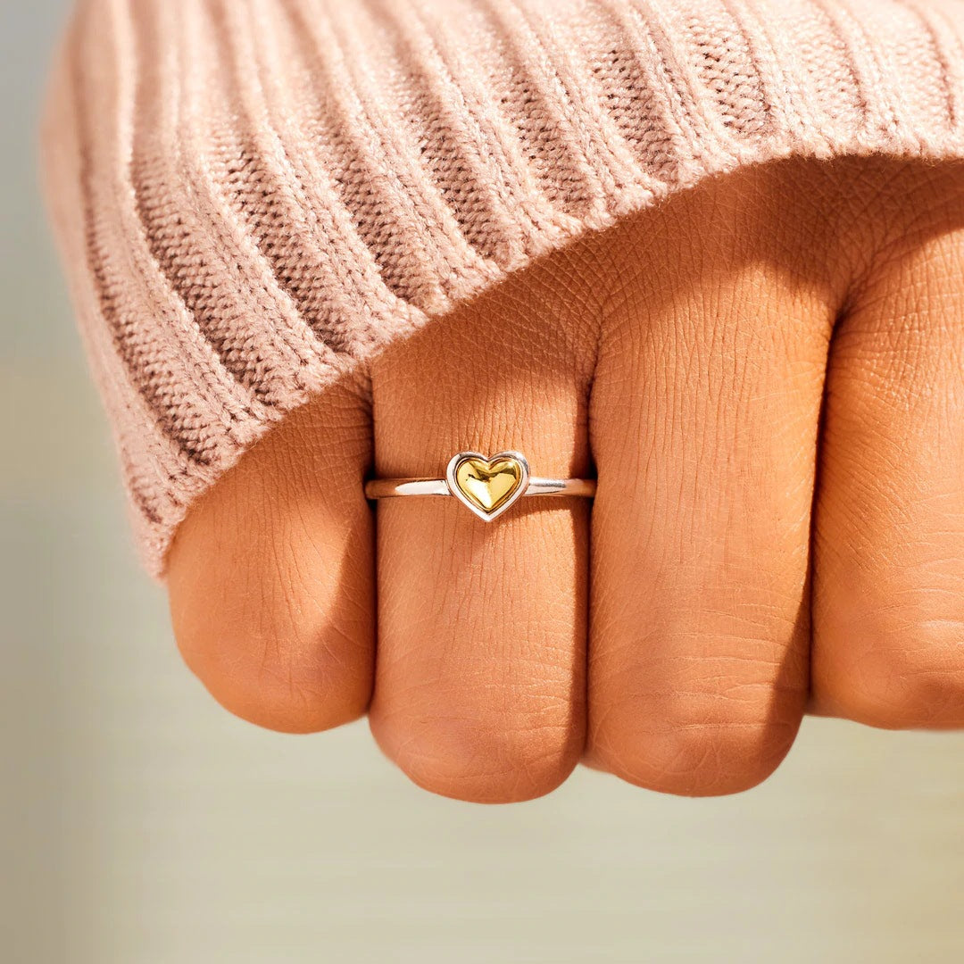 MOM - YOUR HEART IS A SPECIAL PLACE - GOLDEN HEART RING