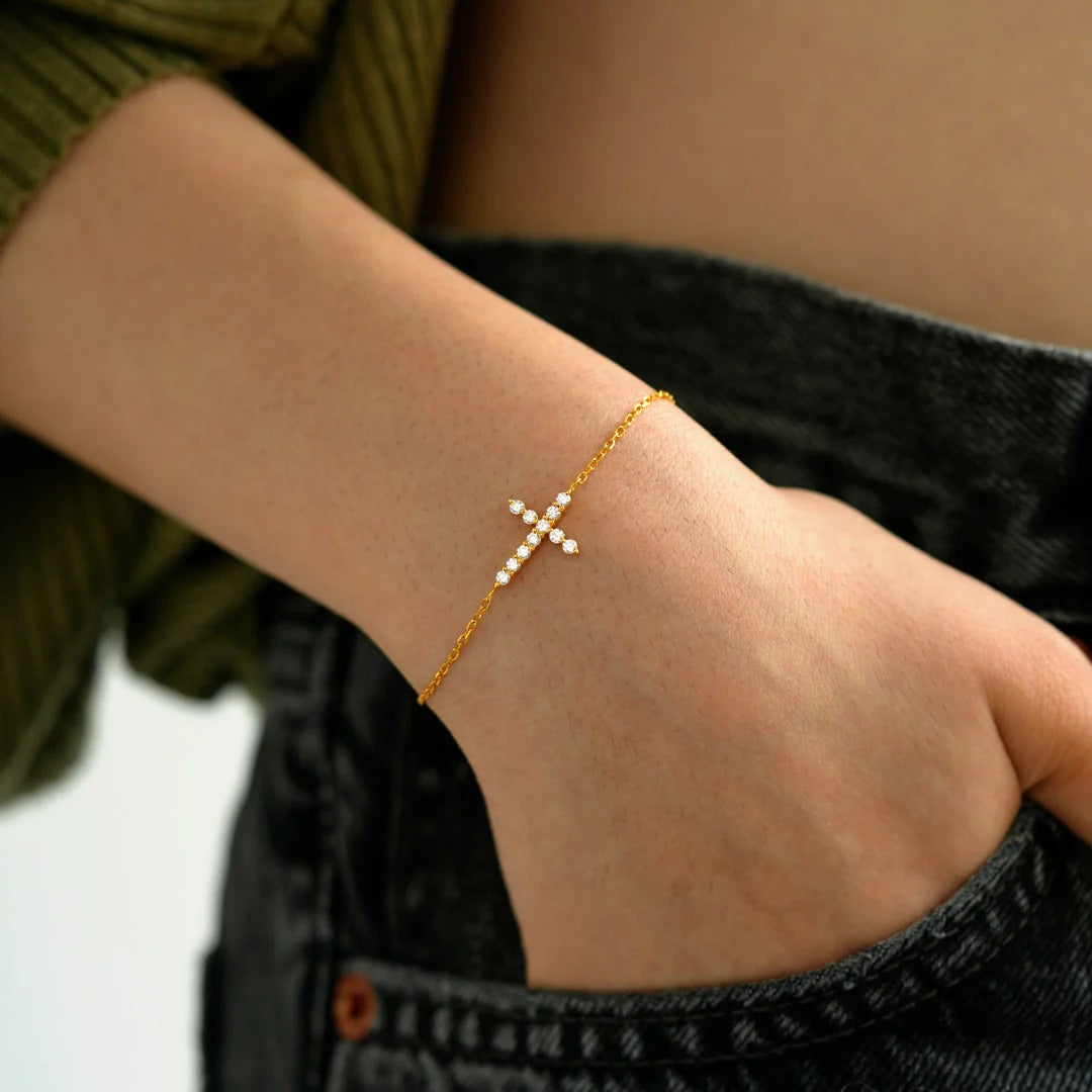 TO MY DAUGHTER - NEVER GIVE UP ON A PRAYER - GRACE CRYSTAL CROSS NECKLACE