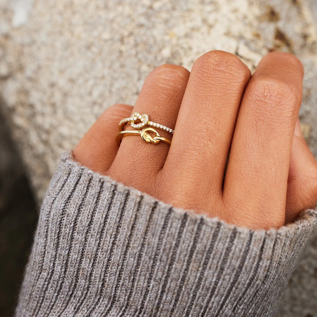 MY WIFE - EVERYDAY SEEMS BEAUTIFUL - GOLDEN KNOT ELEGANCE RING SET