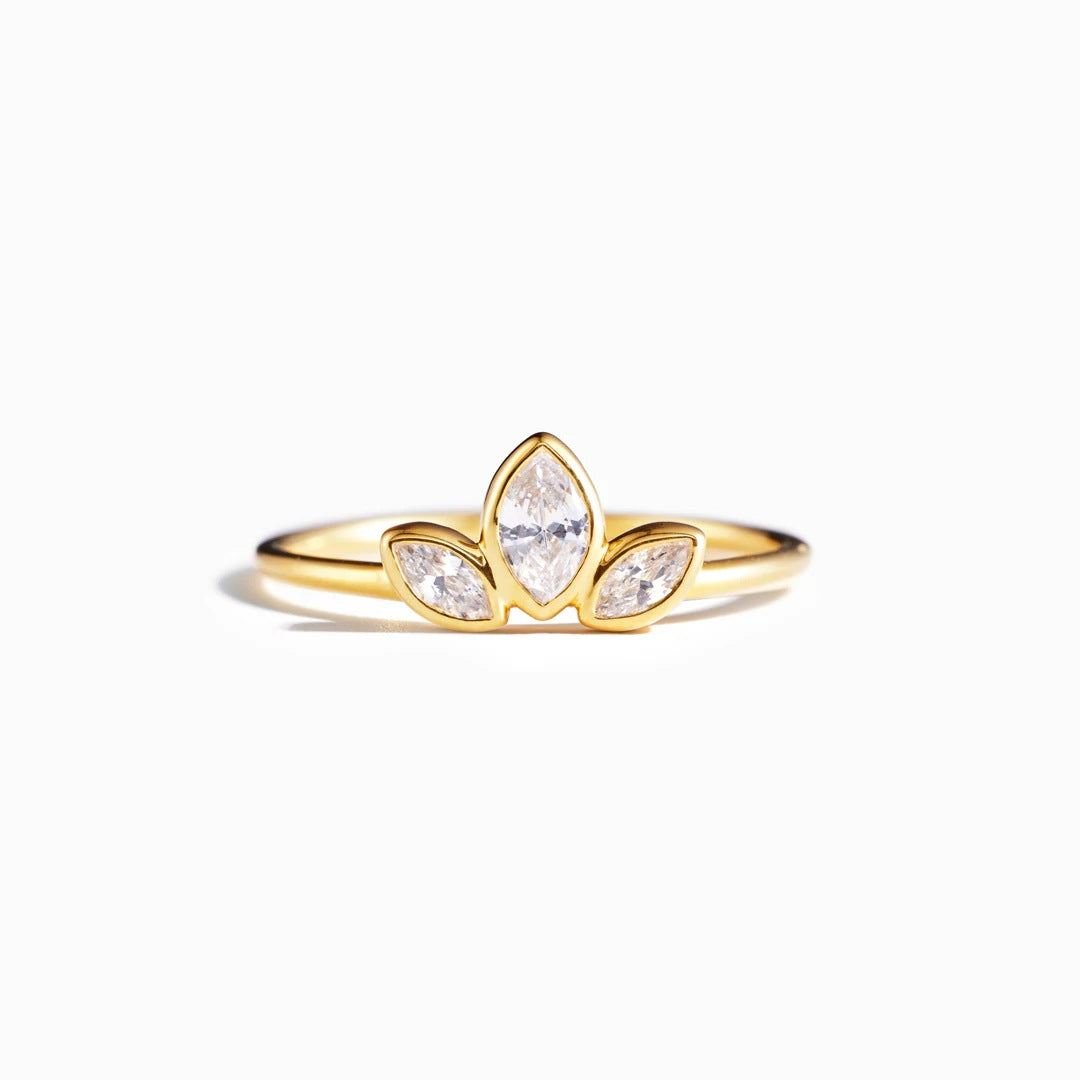 TO MY MOTHER  - BEST MOM EVER - GOLDEN DAZZLE TEAR DROPS RING