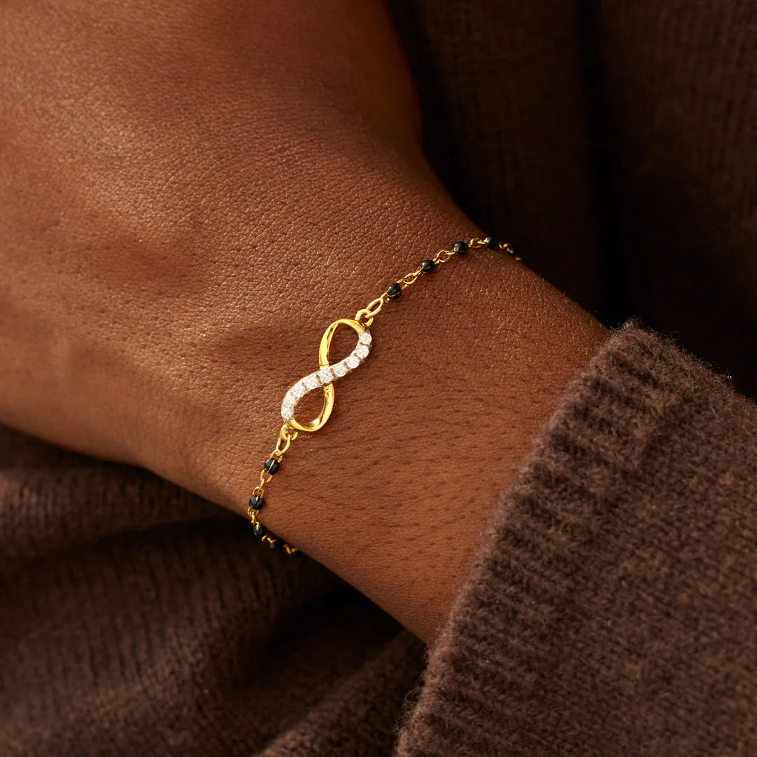 DEAR DAUGHTER - OUR BOND IS EVERLASTING - ALLURING INFINITY BRACELET