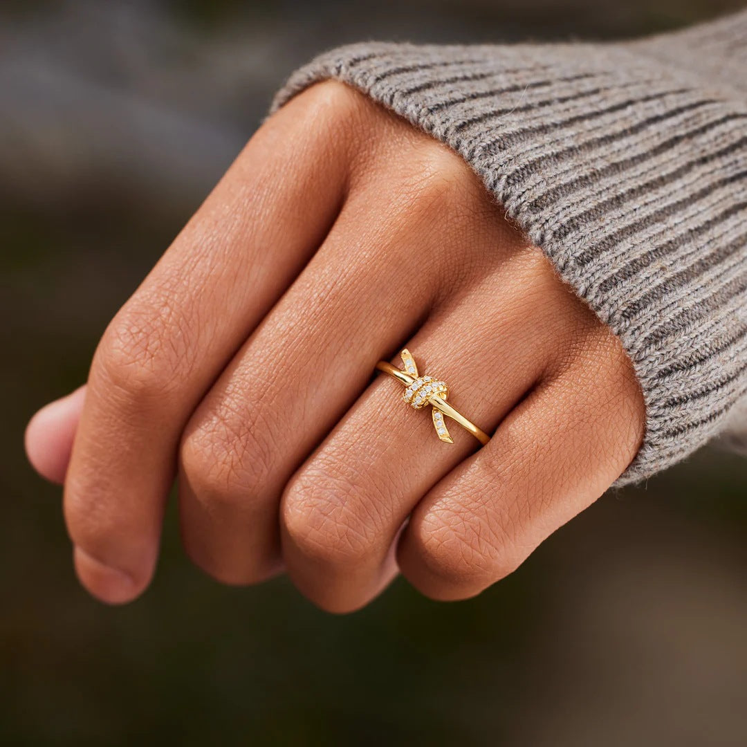 MOTHER AND DAUGHTER - A KNOT TIED BY ANGELS - GILDED ELEGANCE KNOT RING