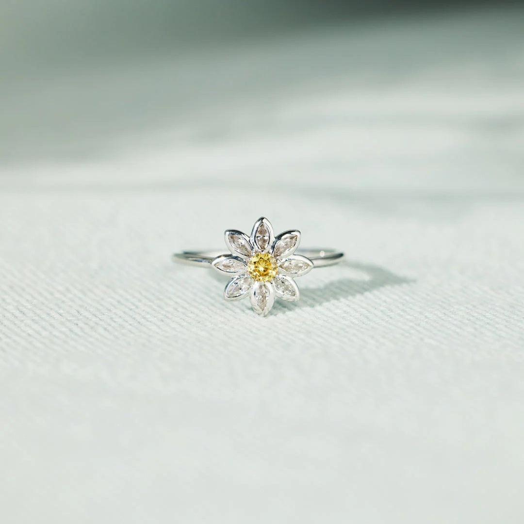 LIVE LIFE IN FULL BLOOM - SUNBURST RADIANCE RING