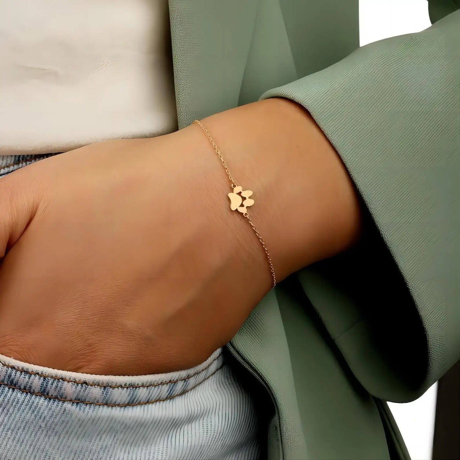 The Paw Print Charm Bracelet