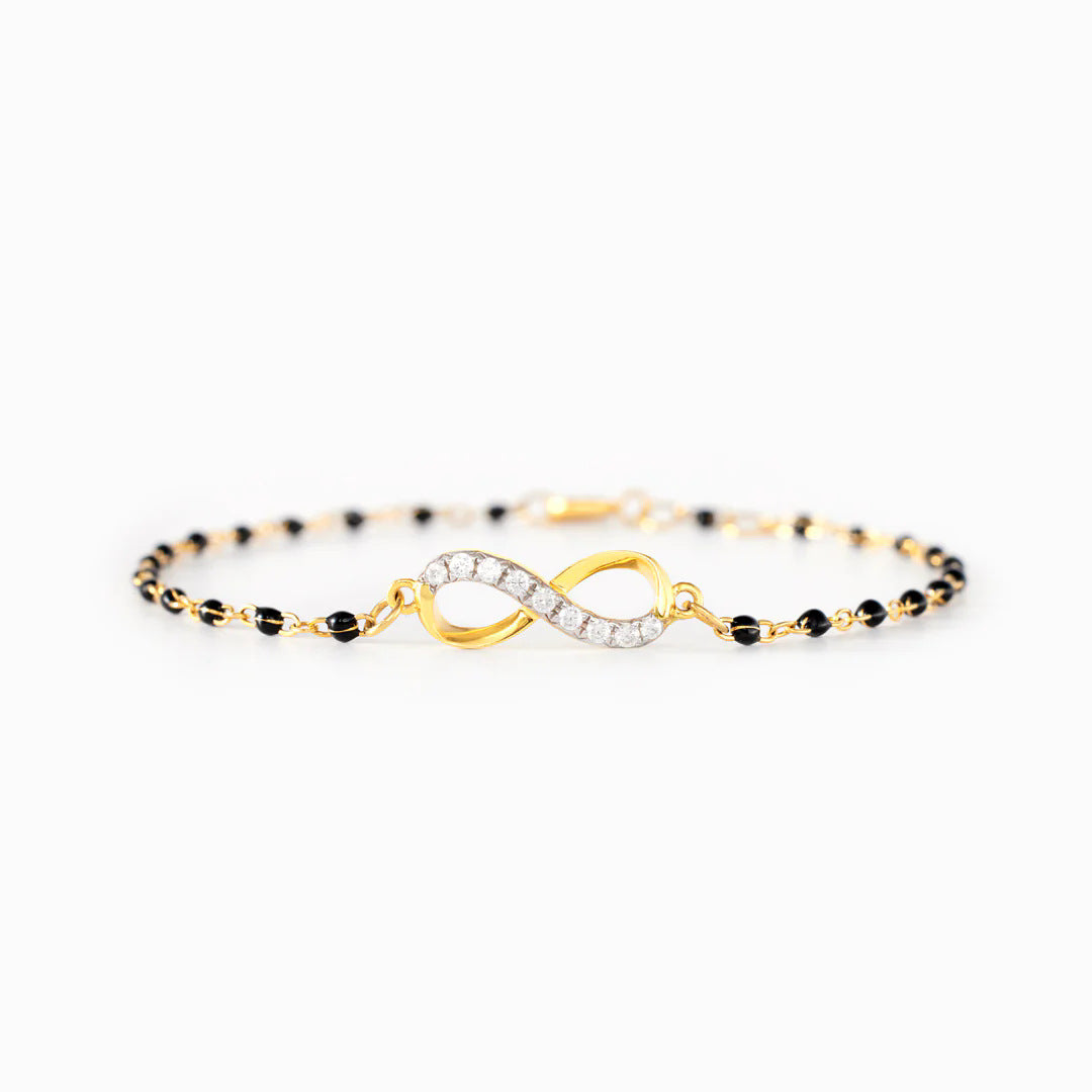 DEAR DAUGHTER - OUR BOND IS EVERLASTING - CAPTIVATING EMBRACE BRACELET