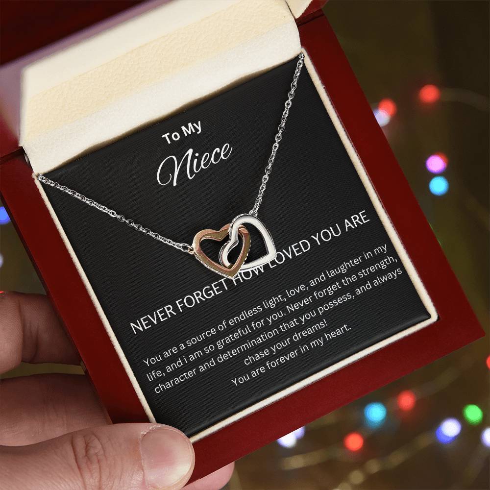 To My Niece - Chase Your Dreams - Interlocking Hearts Necklace