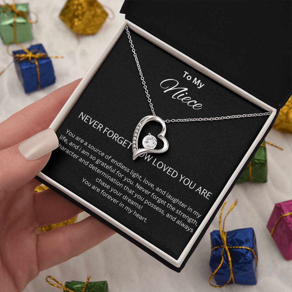 To My Niece - Chase Your Dreams - Forever Love Necklace